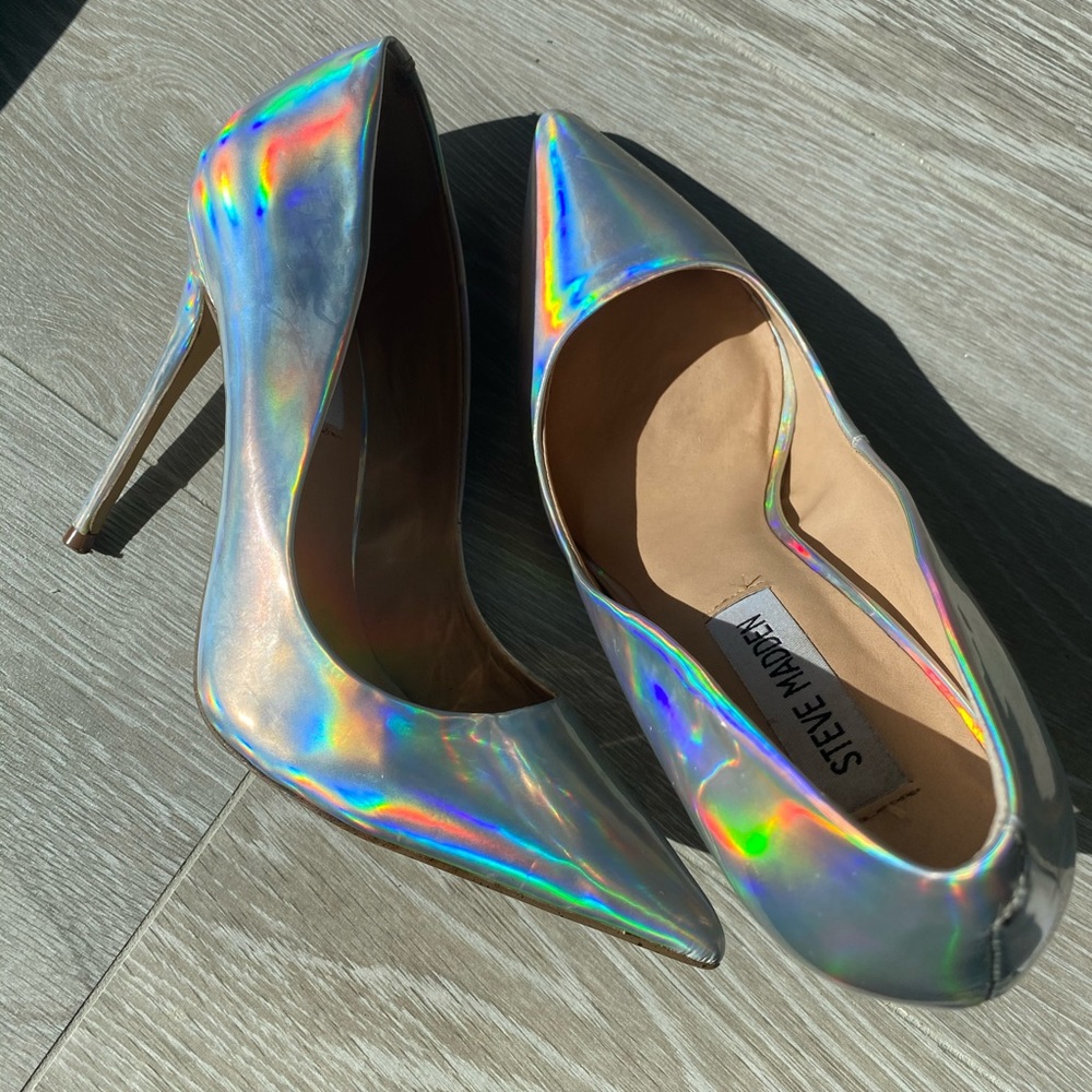 Iridescent heels